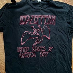 Led Zepplin tshirt